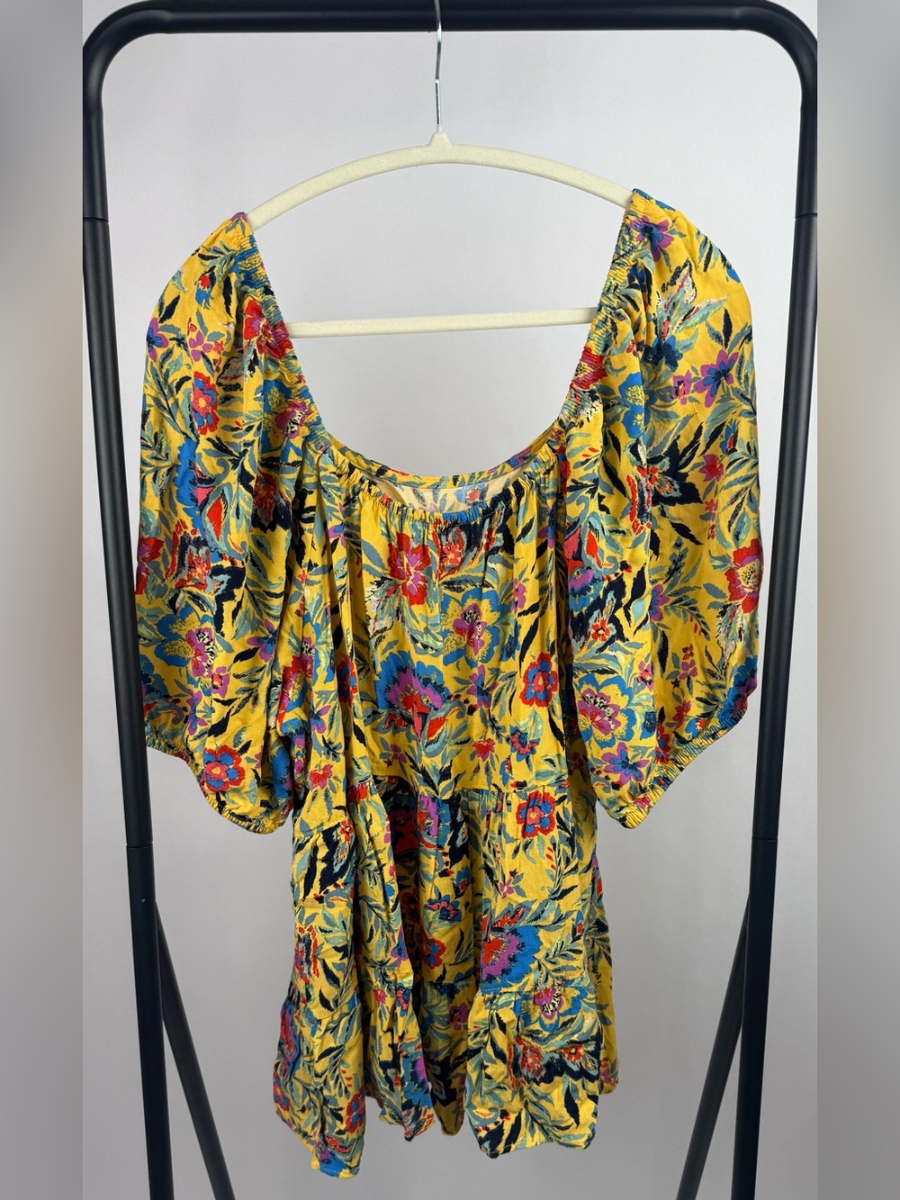 Terra & Sky Yellow Floral Peplum Blouse 1X Plus Tiered Puff Sleeve Top - Picture 3 of 4